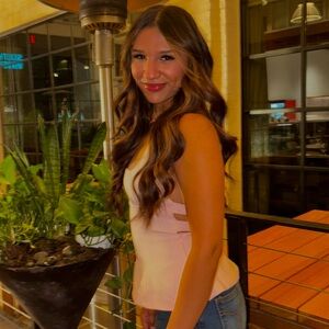 Meet your Posher, Rebecca